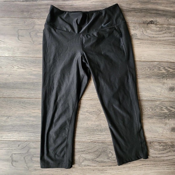 Nike Women Activewear Pants Sz M Black Leggings Dri-Fit Cropped Swoosh - Picture 1 of 4